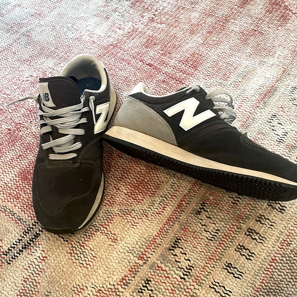 New balance 420 men’s sneakers. - Picture 1 of 5